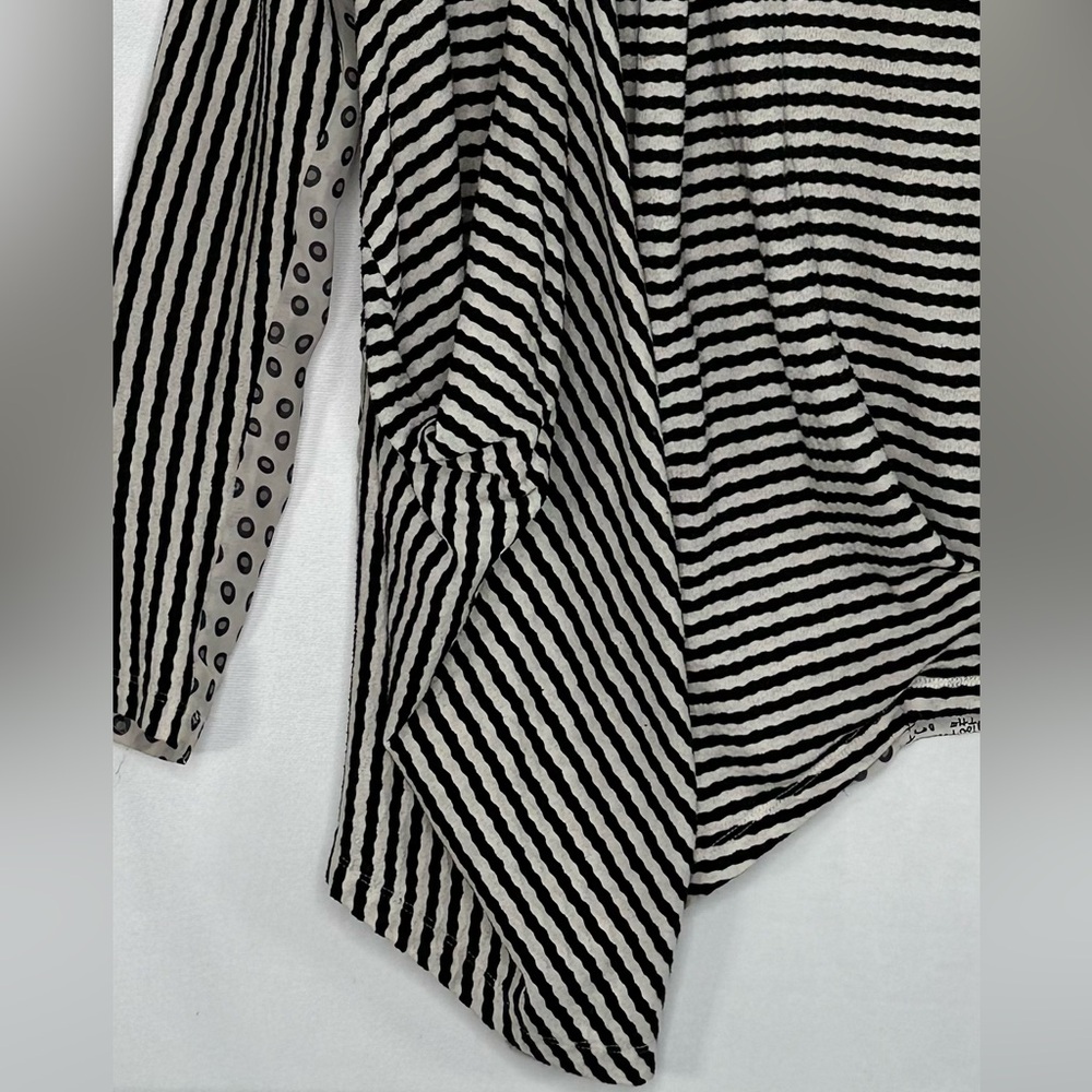 Jack & Jinger Mixed Media Popover Top Black & Off White Art To Wear Boho Sz M - Picture 3 of 10